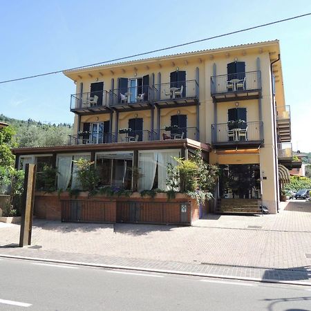 Hotel Al Caval Torri Del Benaco Exterior foto